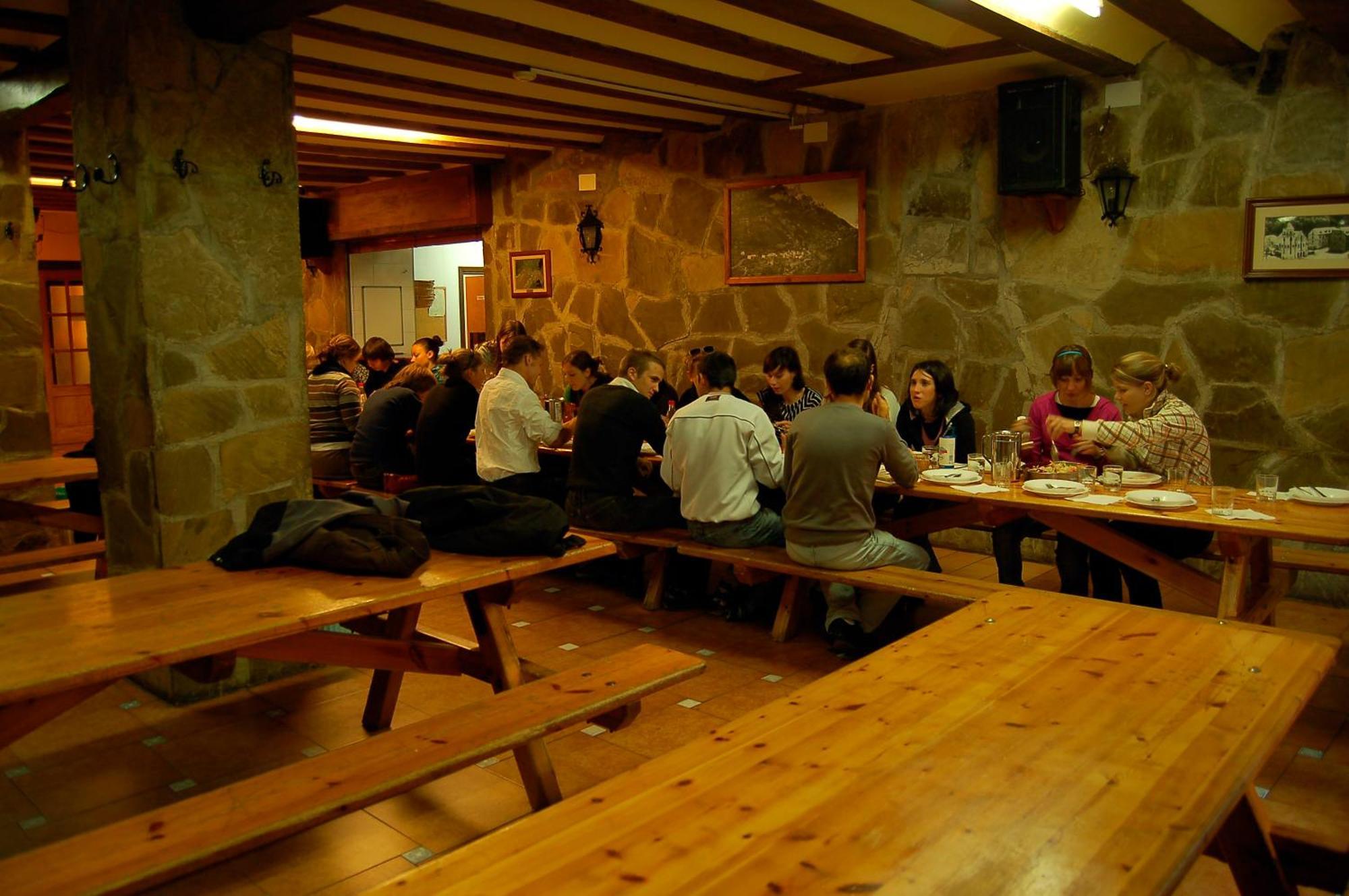 Albergue-Refugio Sargantana Canfranc Exterior photo